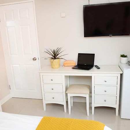 Pinehill Rooms 雷丁 外观 照片